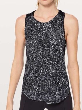 Lululemon Sculpt Tank II Sz 8 in Splatter White Black/Black